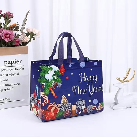 Christmas 4 piece reusable tote bags - Picture 6 of 7